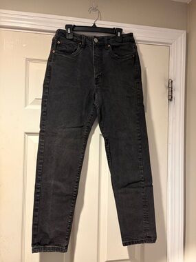 Garage Mom Slim Straight Jeans in washed Black 26